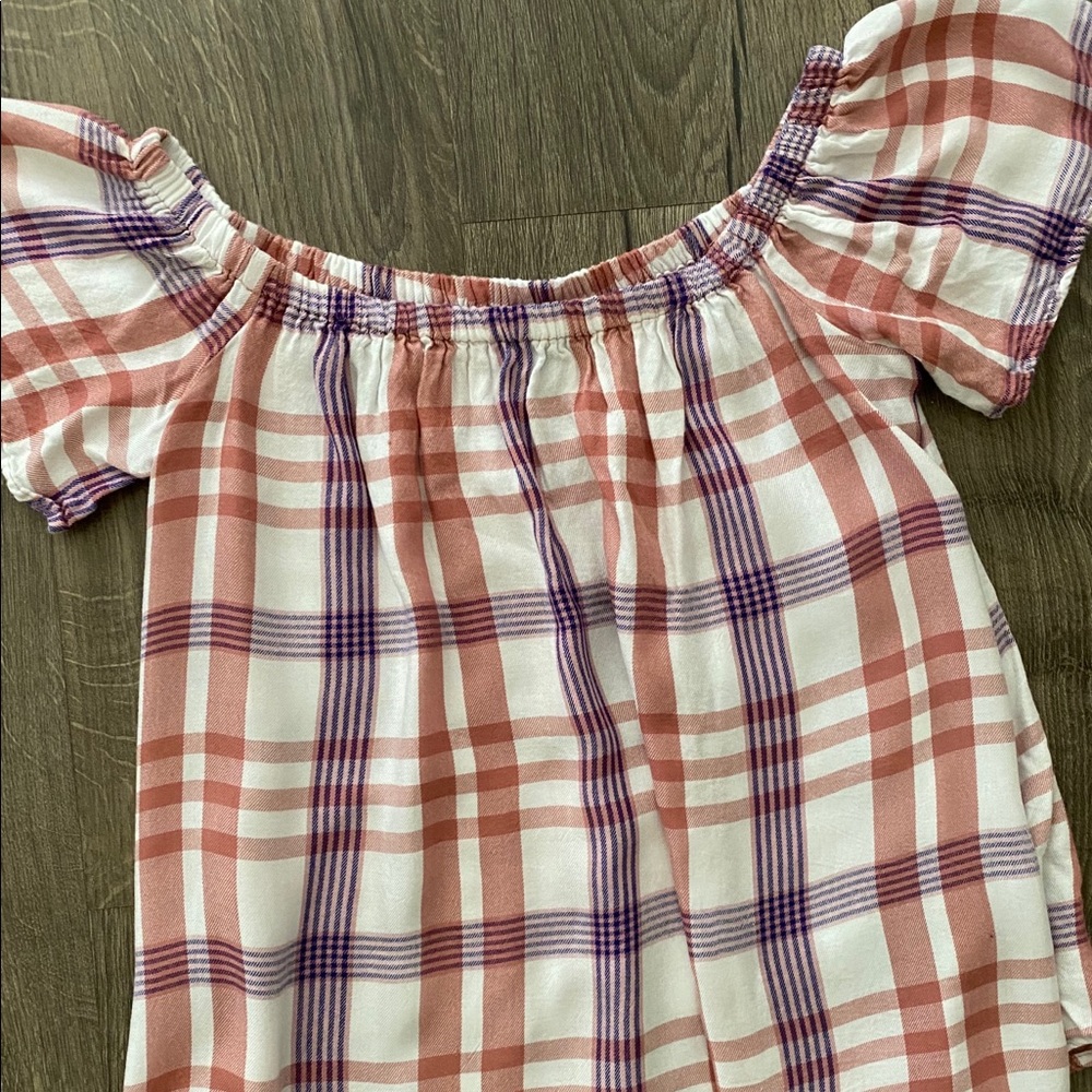 Off-the-Shoulder Plaid Top!